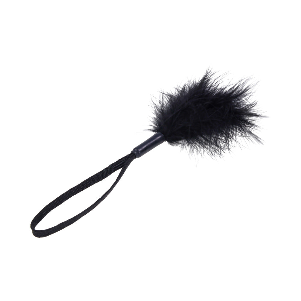 Sportsheets Sex &amp; Mischief Peaches 'n CreaMe Wrist Feather Tickler Black