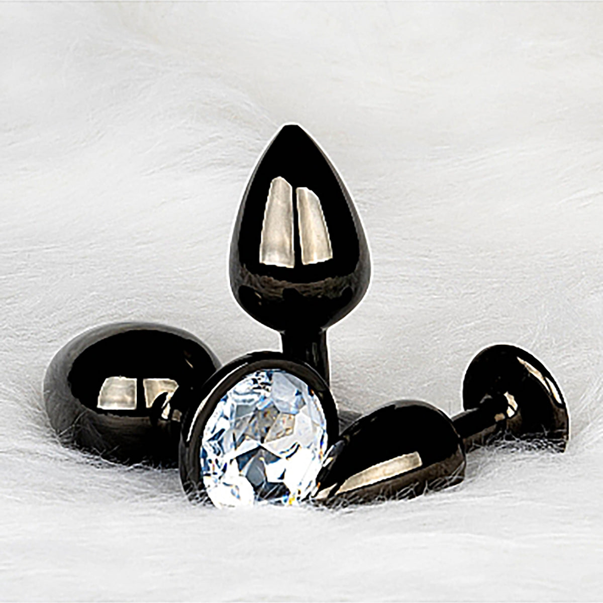 Shots Ouch! Round Gem Butt Plug Medium - Gunmetal/Diamond